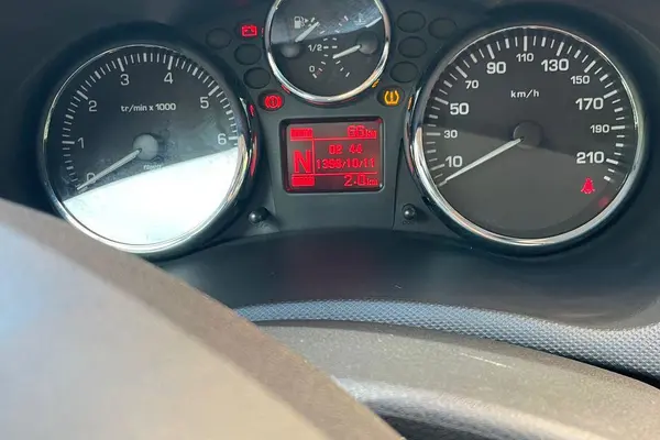 پژو  207