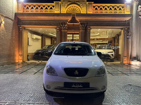 تیبا، هاچ بک