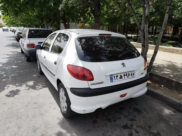 پژو  206
