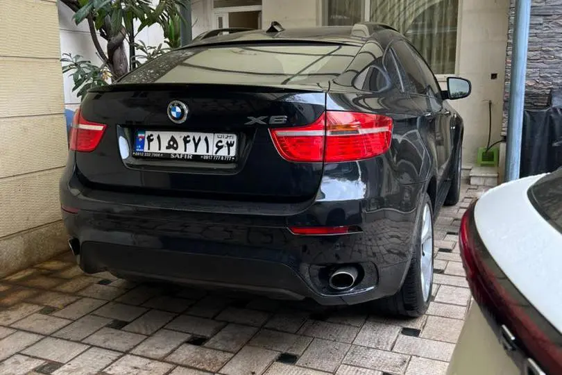 ب ام و،  X6