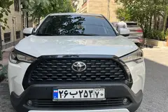 تویوتا، کرولا کراس هیبرید