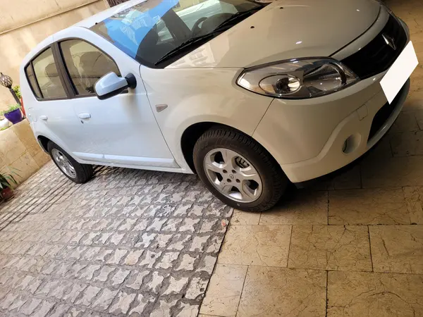 رنو  ساندرو