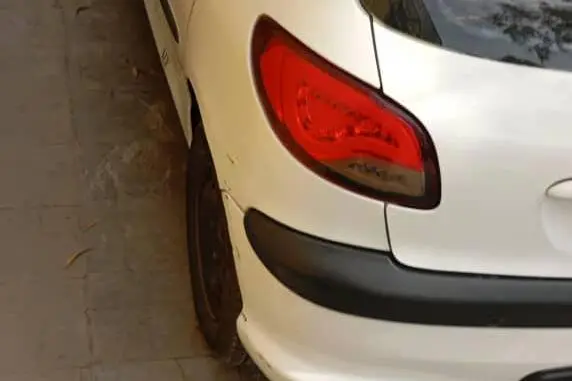 پژو،  206
