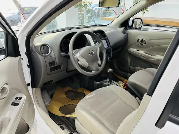 نیسان، سانی