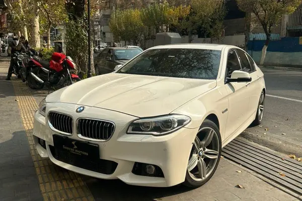 ب ام و، سری 5 سدان