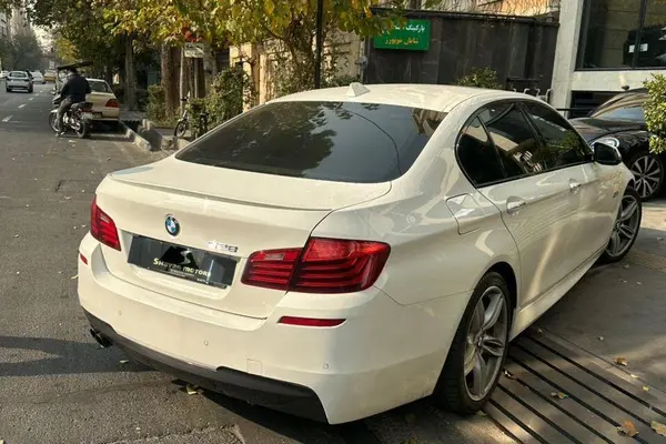 ب ام و، سری 5 سدان