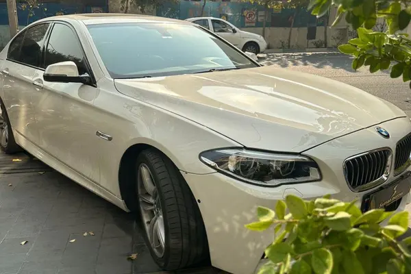 ب ام و، سری 5 سدان