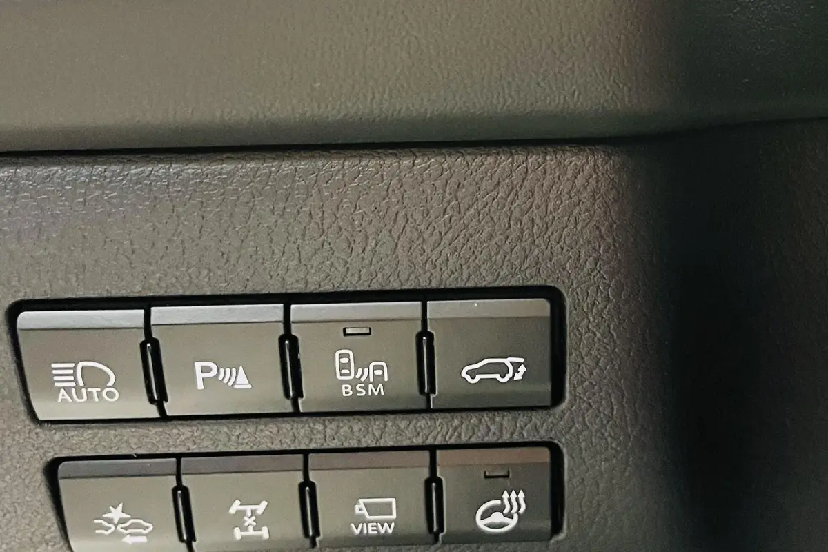 لکسوس  NX
