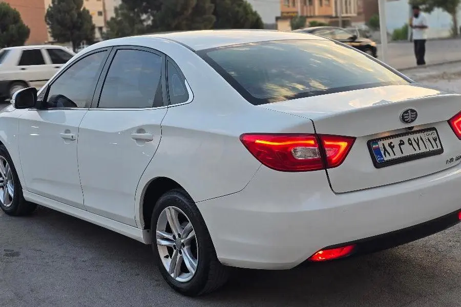 بسترن،  B30
