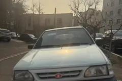 پراید، صندوق دار