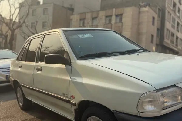 پراید، صندوق دار