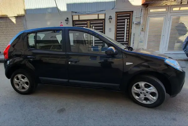 رنو، ساندرو