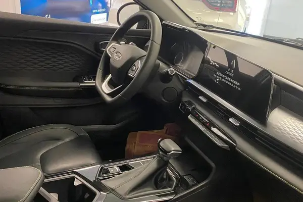 ام وی ام، X33 کراس