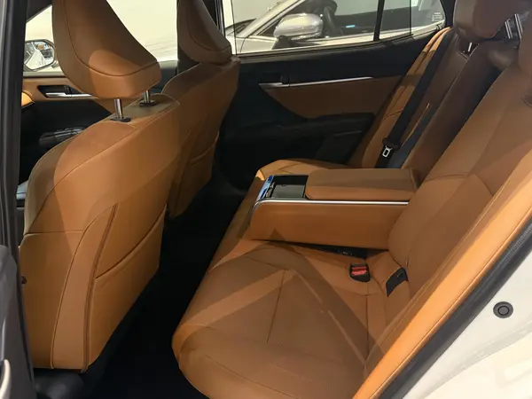 تویوتا، کمری هیبرید