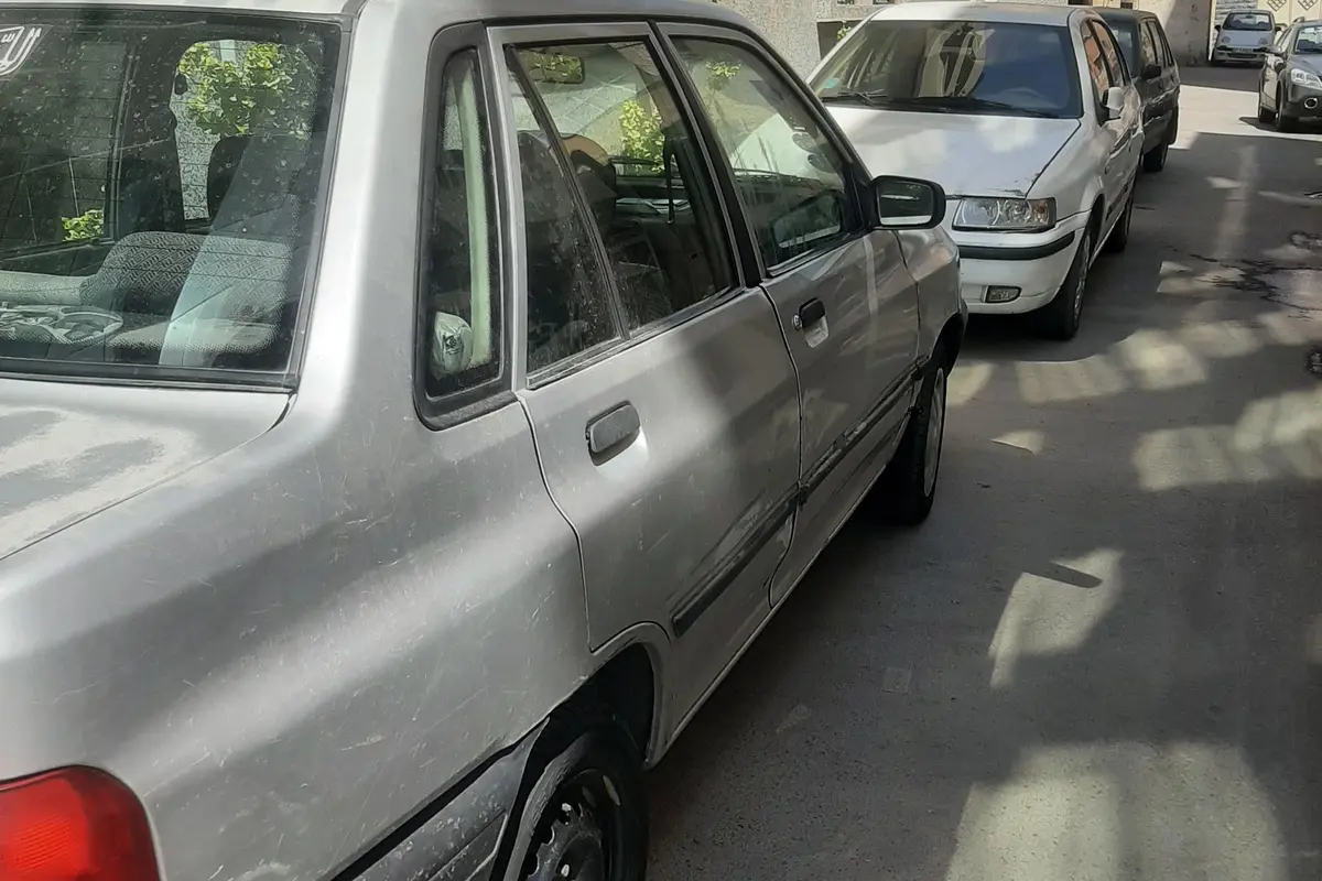 پراید،  صندوق دار