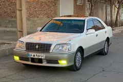 تویوتا، کراون