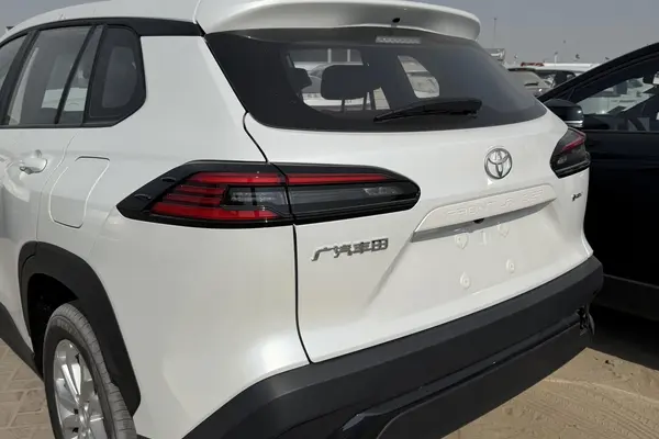 تویوتا، فرانت لندر هیبرید