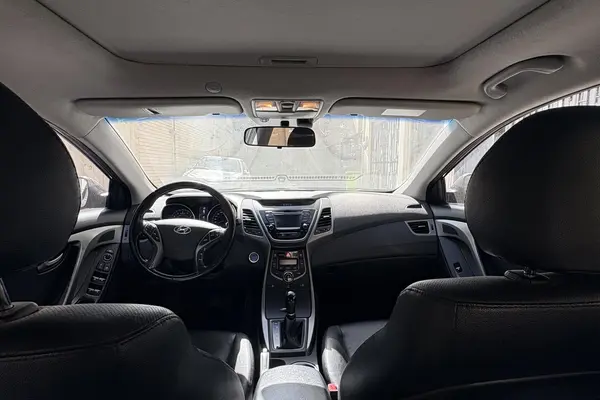 هیوندای  النترا