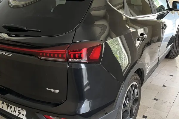 کی ام سی  X5