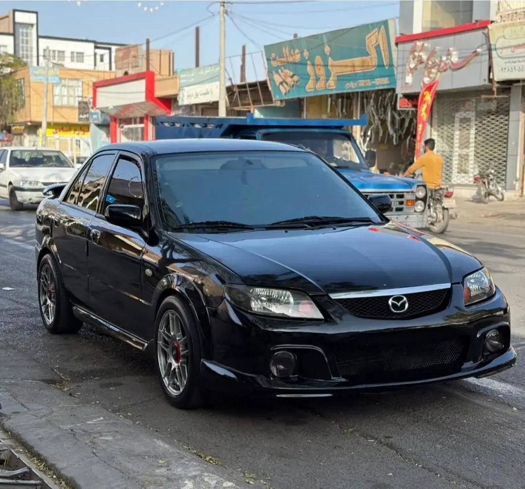 مزدا،  323