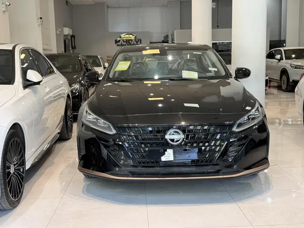 نیسان، آلتیما