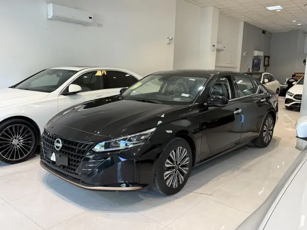 نیسان، آلتیما