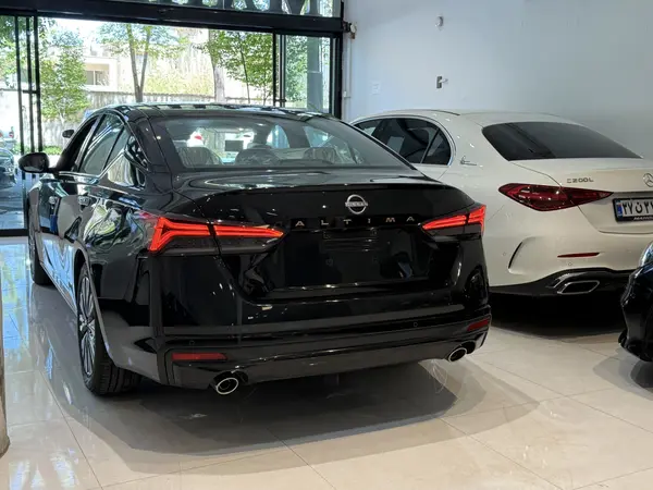 نیسان، آلتیما