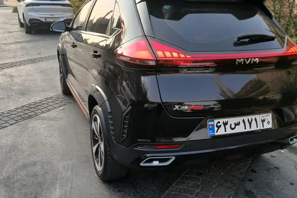 ام وی ام، X33 کراس