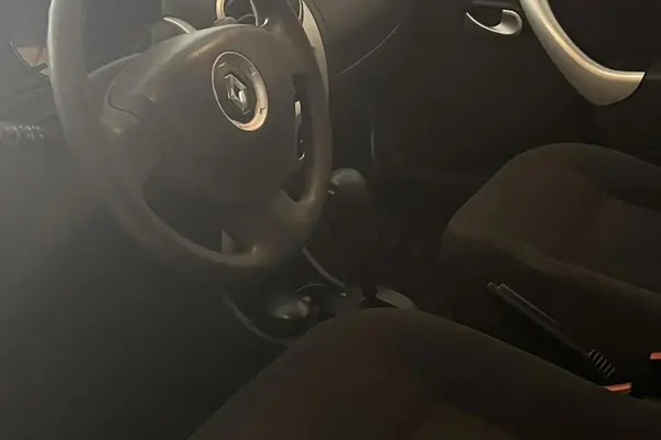 رنو، ساندرو