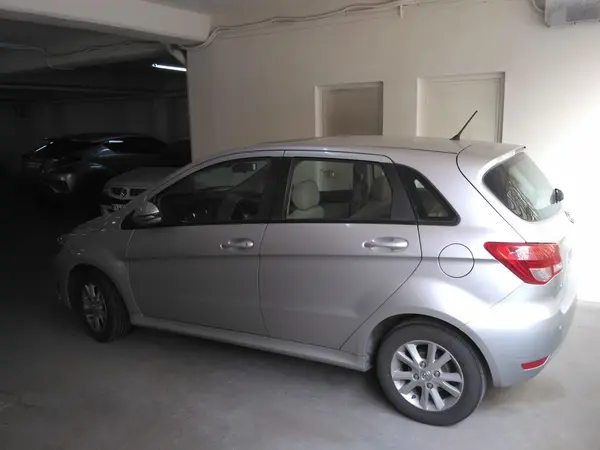 بایک، سابرینا هاچ بک (مونتاژ)