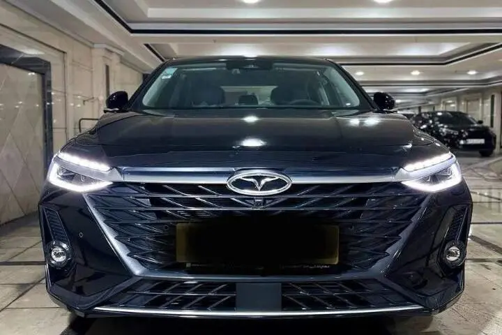 فونیکس،  آریزو 8 (Z8)