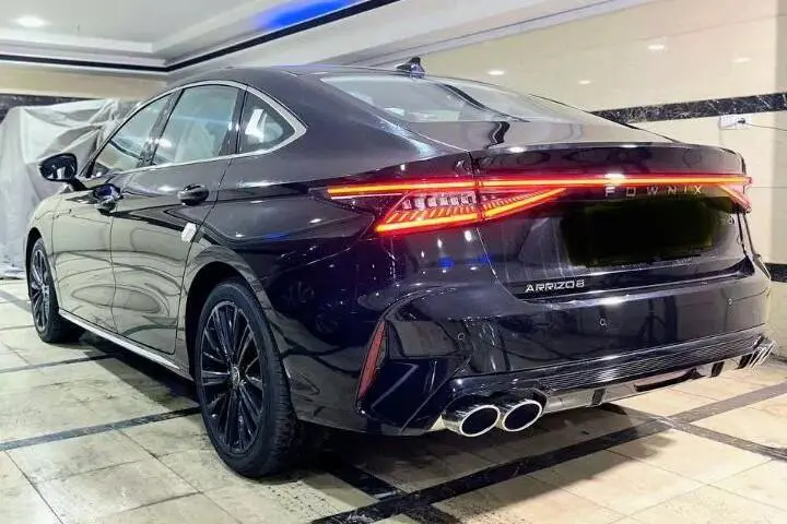 فونیکس،  آریزو 8 (Z8)