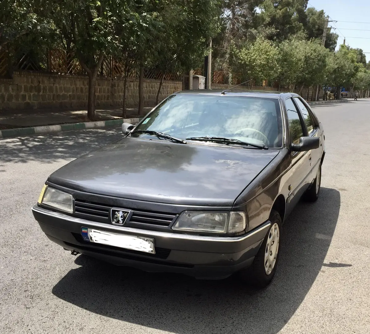 پژو،  405