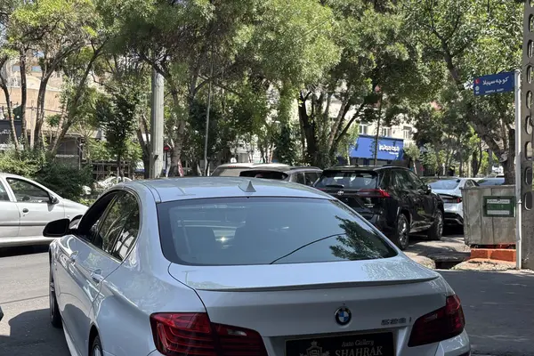 ب ام و  سری 5 سدان