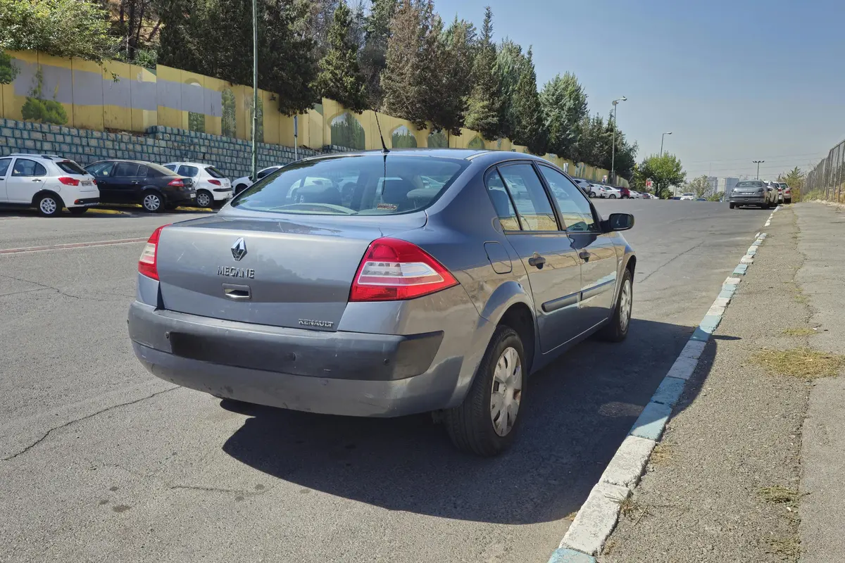 رنو،  مگان (وارداتی)