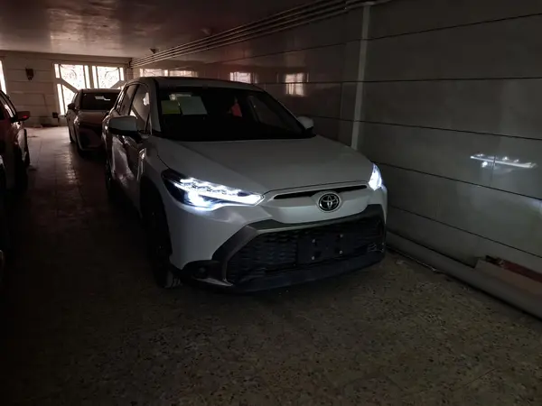 تویوتا، فرانت لندر هیبرید