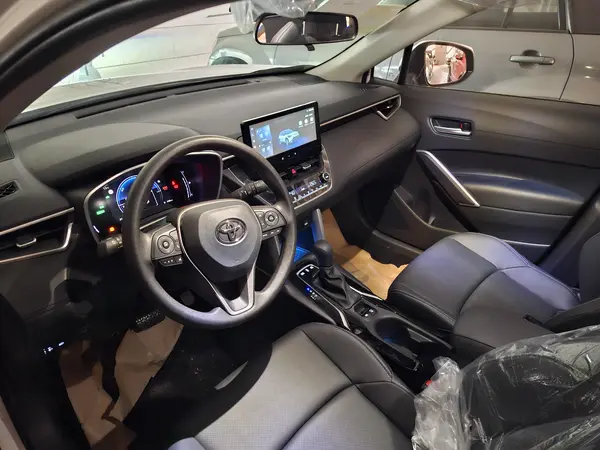 تویوتا، فرانت لندر هیبرید