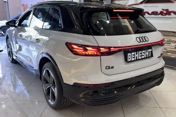 آئودی، Q5 e-tron