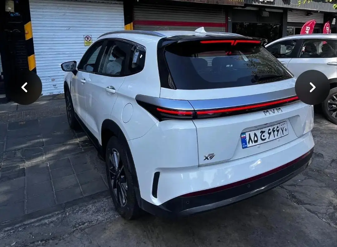 ام وی ام،  X77