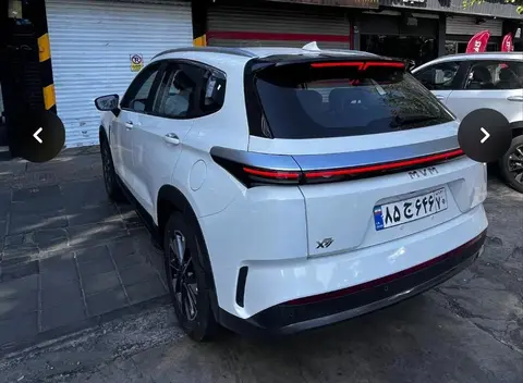 ام وی ام، X77