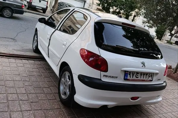 پژو  206