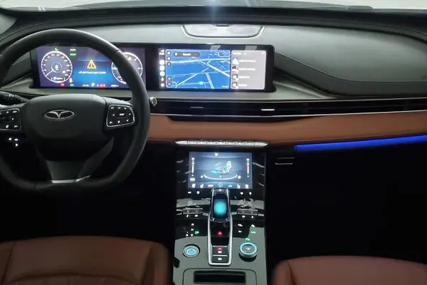 فونیکس، تیگو 8 پرو مکس (F8 PRO MAX)