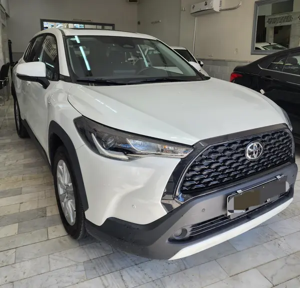 تویوتا، کرولا کراس هیبرید