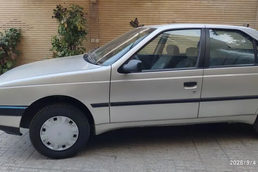 پژو،  405