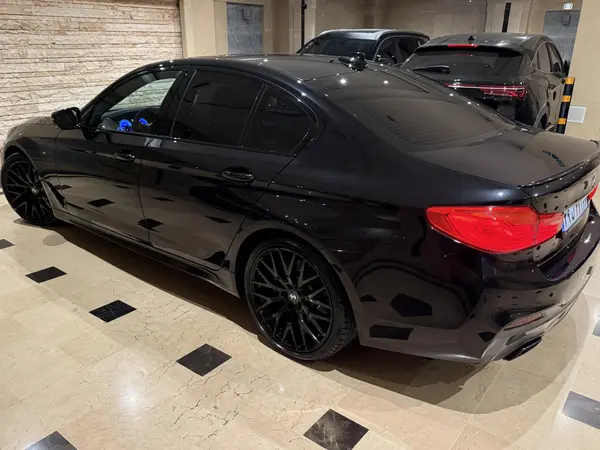 ب ام و، سری 5 سدان