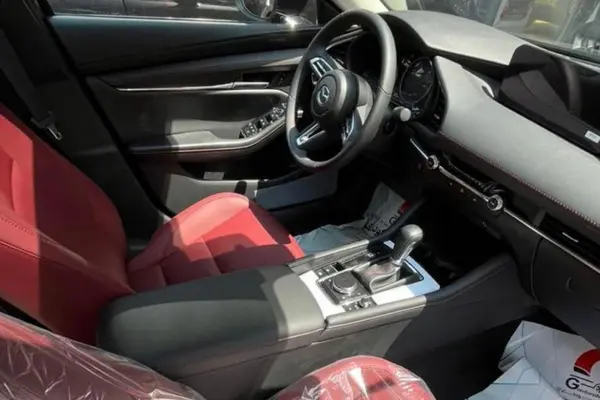 مزدا، 3 وارداتی