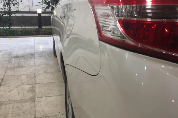 تویوتا، یاریس صندوق دار