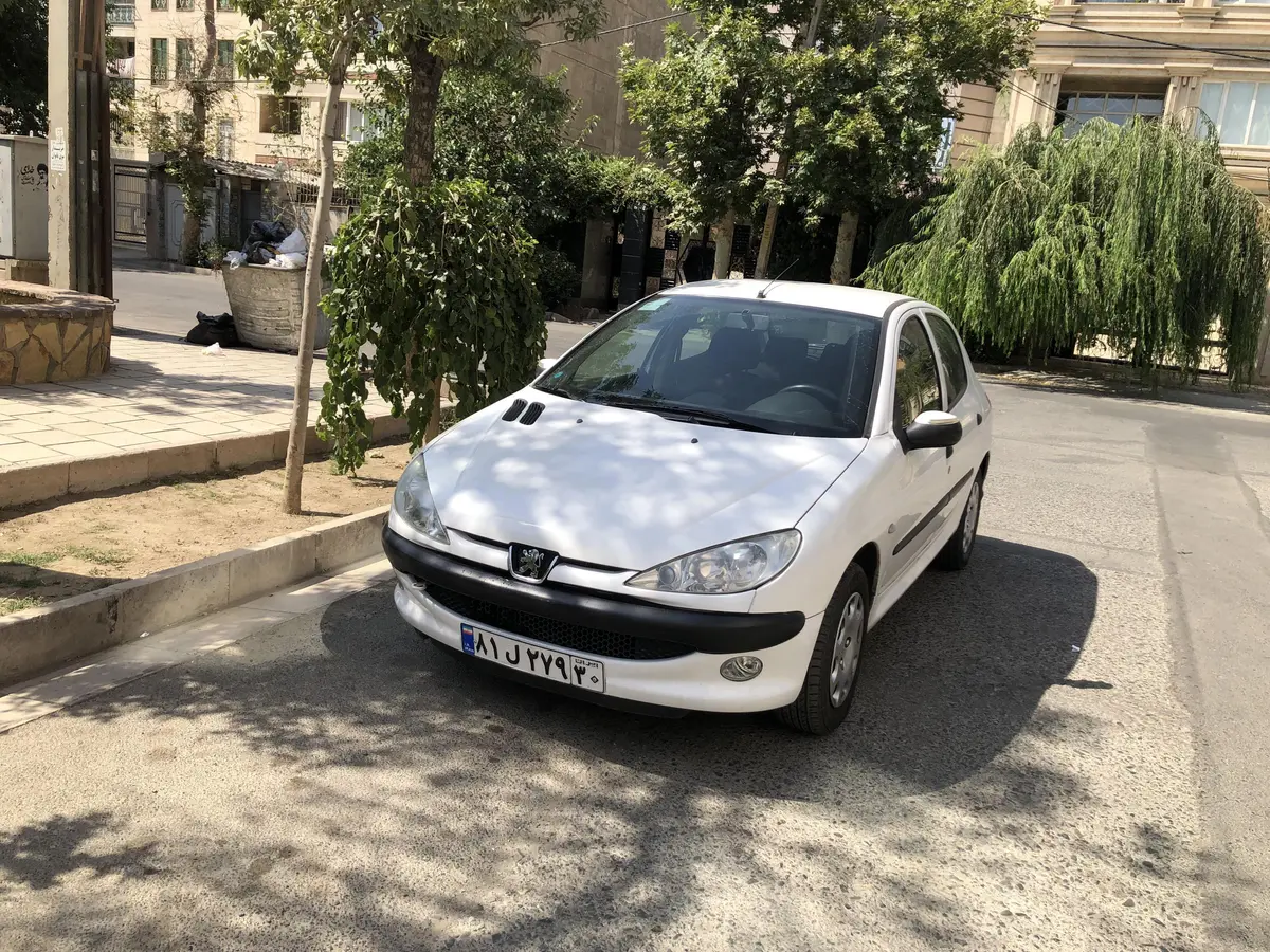 پژو،  206