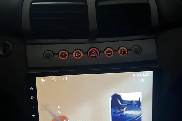 پروتون، جن تو