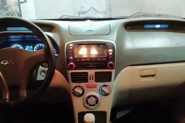 ام وی ام، 315هاچ بک